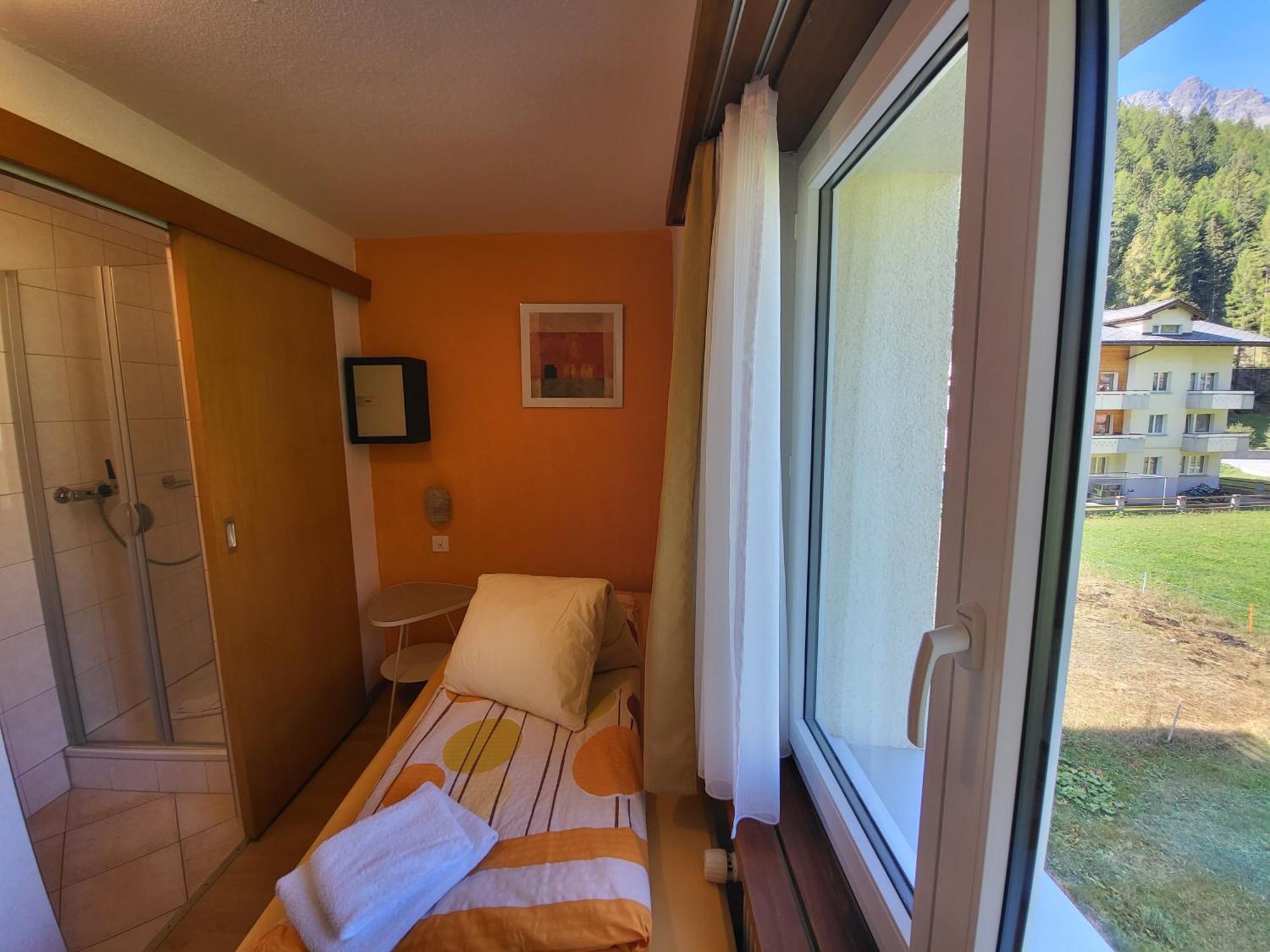 Pension Heino Saas-Grund Bilik gambar
